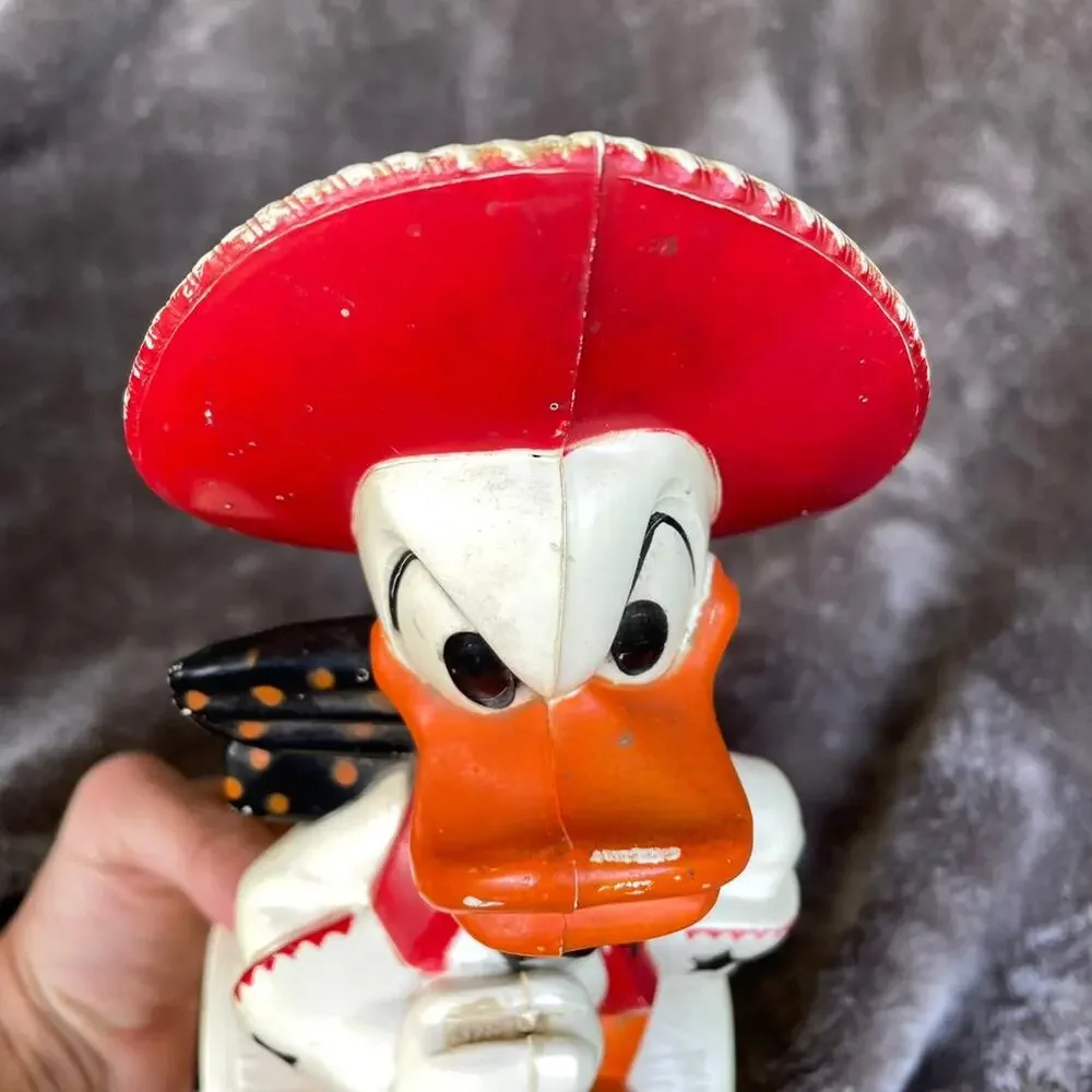 Vintage Knickerbocker Disney Donald Duck Cowboy Bank Western Sheriff Coin READ